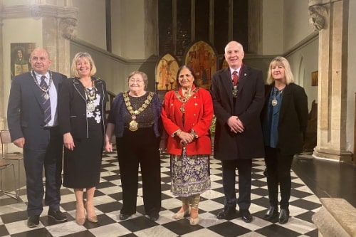Islington singers raise spirits and money for Whittington Health NHS Trust