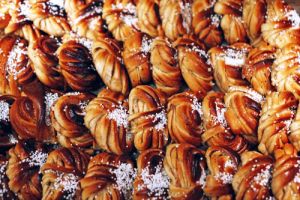 Windfal - Count your carbs - Buns and Cakes - Introduction Windfal - Count your carbs - Buns and Cakes - Introduction